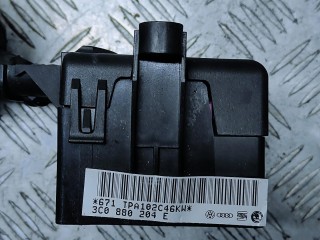 блок предохранителей, ориг. номер 3C0880204E, Volkswagen Passat B6 2005-2010
