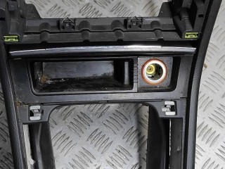 консоль салона, ориг. номер 3C0863319AD, Volkswagen Passat B6 2005-2010