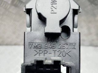 панель фонаря заднего левая, ориг. номер 7M3945257A, Volkswagen Sharan 1 поколение [рестайлинг] 2000-2003