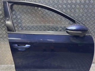 дверь передняя правая Volkswagen Passat B7 2011-2015