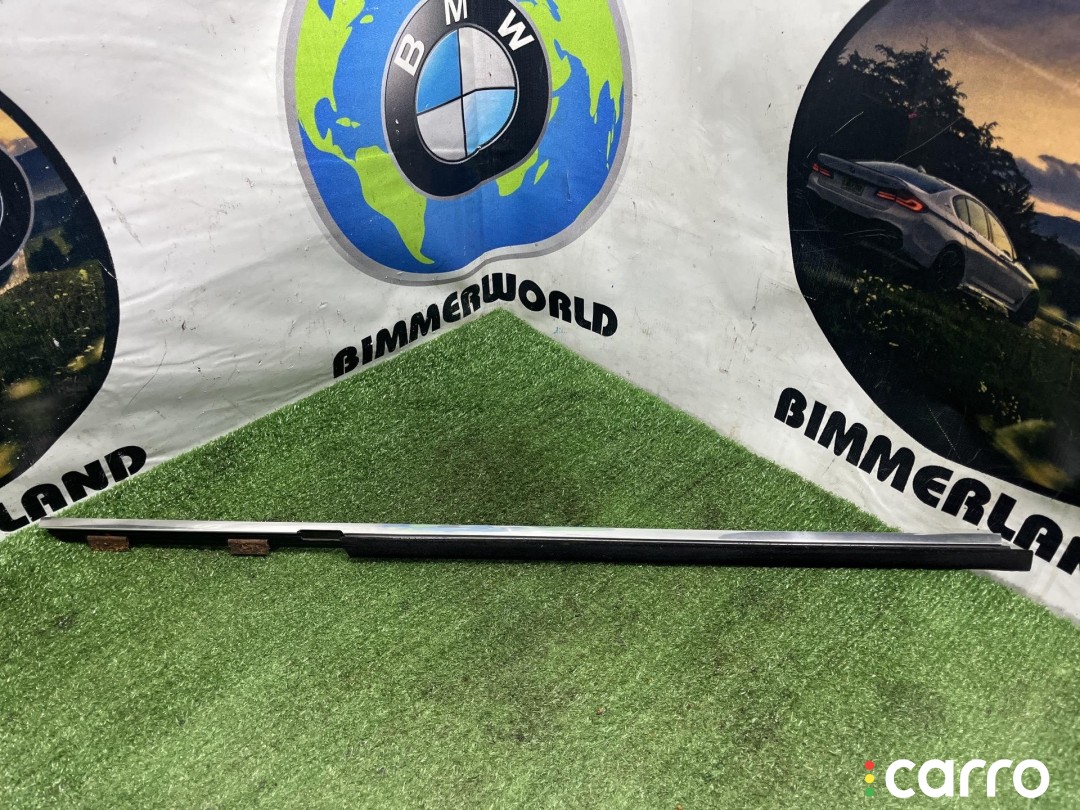 51228230492, 8230492, 51228150102, 8150102 уплотнитель задний правый BMW 7 E38 2001г. - фото №1