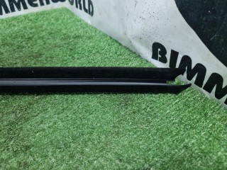 уплотнитель передний правый, ориг. номер 7336012, 51337336012, BMW 7 G11/G12 2015-2019
