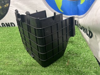 Кожух аккумулятора, ориг. номер 3C0915335, Skoda Octavia RS 2 рест