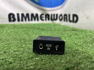 Разъем AUX / USB, ориг. номер 61319129652, 9129652, 61319129651, 9129651, 84109237653, 9237653, 61319138402, 9138402, 84109249127, 9249127, 51169138500, 9138500, BMW 3 E92/E93 рест