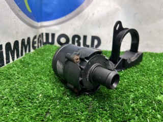 помпа, ориг. номер LR049317, DX2318D474AC, DX2318D474, T2N2556, J9S35759, LR166720, Land Rover Discovery Sport 2014-2019