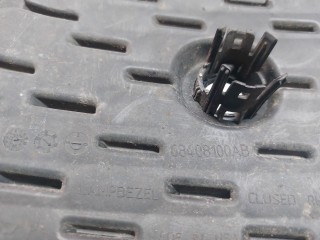 молдинг переднего бампера правый, ориг. номер 68408100AB, Jeep Grand Cherokee 5 поколение 2021-2026