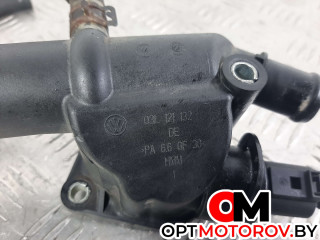 фланец (тройник) системы охлаждения, ориг. номер 03L121132, Volkswagen Passat 2005-2010