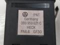 3B0959621C Кнопка (выключатель) Volkswagen Golf-4 2000г. - фото №2