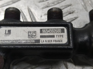 Топливная рампа, ориг. номер 9654592680, Peugeot 307 2001-2005