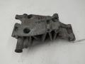 037903143G Кронштейн генератора Volkswagen Passat B4 1995г. - фото №3