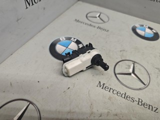 активатор замка крышки топливного бака, ориг. номер 9447698, BMW X7 G07 [рестайлинг] 2022-2026
