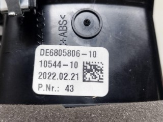 дефлектор обдува салона правый, ориг. номер 6805806, BMW M8 F91/92 2019-2022