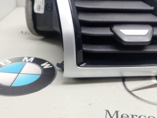 дефлектор обдува салона правый, ориг. номер 6805806, BMW M8 F91/92 2019-2022