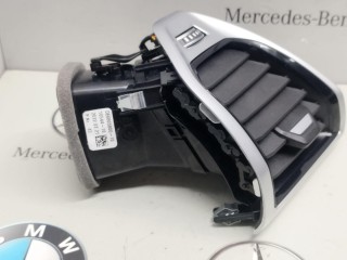 дефлектор обдува салона правый, ориг. номер 6805806, BMW M8 F91/92 2019-2022