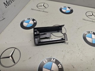 пластик салазок сиденья левый, ориг. номер 7487989, BMW XM G09 2022-2026