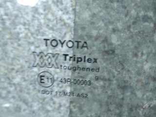 стекло двери задней правой, Toyota Carina T190 1992-1998