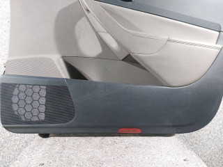 обшивка двери передней правой, Volkswagen Passat B6 2005-2010