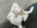 85310-0D060 бачок омывателя Toyota Yaris XP9 - фото №3