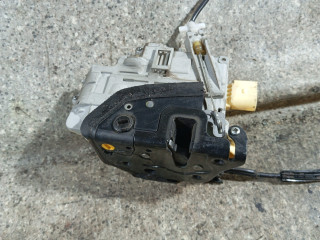 замок двери задней левой, Volkswagen Passat B6 2005-2010