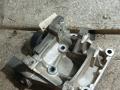 YLU102440 кронштейн компрессора кондиционера Rover 400 2 поколение - фото №3