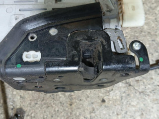 замок двери передней левой, Volkswagen Passat B6 2005-2010