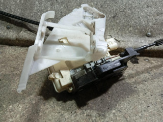 замок двери задней правой, Volkswagen Passat B6 2005-2010