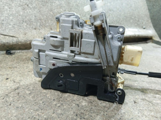 замок двери задней левой, Volkswagen Passat B6 2005-2010