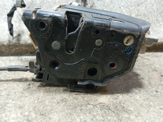 замок двери передней правой, Volkswagen Passat B6 2005-2010