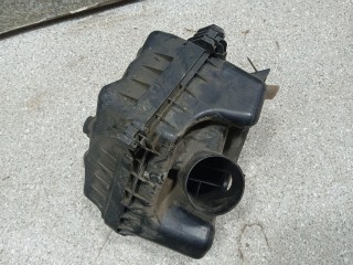 корпус воздушногo фильтра Toyota Auris 1 поколение E150 2006-2010