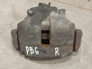суппорт тормозной передний правый, Volkswagen Passat B6 2005-2010