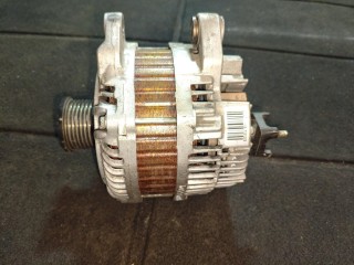 генератор, ориг. номер 8200654785, Renault Laguna 3 поколение 2007-2012