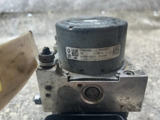 блок ABS, ориг. номер 476607609R, Renault Trafic 3 поколение 2014-2019
