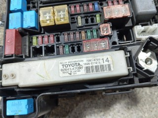 блок реле и предохранителей, Toyota Prius 3 поколение XW30 2009-2012