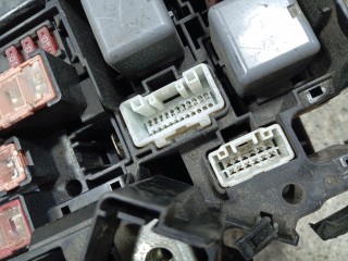 блок реле и предохранителей, Toyota Prius 3 поколение XW30 2009-2012