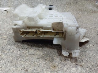 блок предохранителей, ориг. номер 89221-47140, 82730-47450-A, Toyota Prius 3 поколение XW30 2009-2012