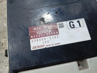 блок предохранителей, ориг. номер 89221-47140, 82730-47450-A, Toyota Prius 3 поколение XW30 2009-2012