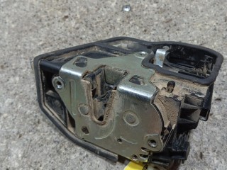 замок двери задней левой BMW X1 E84 2009-2012, 7229459