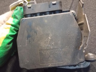 блок управления Volkswagen Passat B6 2005-2010, 3C0906625