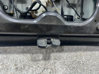 замок багажника Volkswagen Touareg 1 поколение 2002-2007