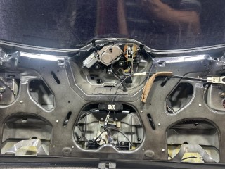 замок багажника Volkswagen Touareg 1 поколение 2002-2007