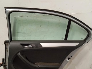 обшивка двери задней правой Volkswagen Jetta 6 поколение 2010-2014, левый руль