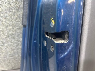 замок двери передней левой, Nissan Almera Tino V10 2000-2003