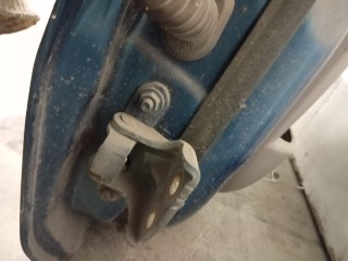 петля двери передней правой, Nissan Almera Tino V10 2000-2003