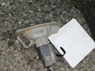 повторитель поворота на крыле правый Mazda 3 1 поколение [рестайлинг] 2003-2006, P2829