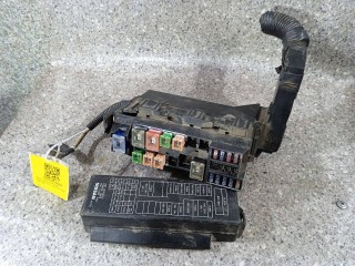 блок предохранителей передний, ориг. номер 24382AU010, 7154-3266YA2, Nissan Primera P12 2001-2008