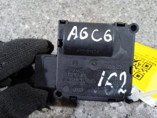 моторчик заслонки печки Audi A6 C6 2004-2008, 0132801359