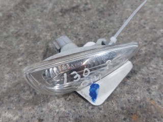 повторитель поворота на крыле правый Hyundai i30 2 поколение 2011-2015