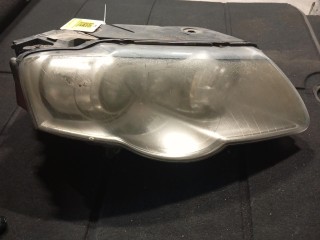 фара правая Volkswagen Passat B6 2005-2010, 89312660