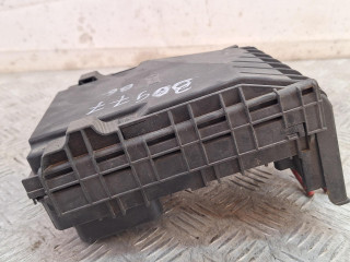 блок предохранителей, ориг. номер 3C0937125, Volkswagen Passat B6 2005-2010