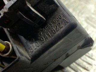 блок реле, ориг. номер 8L0941822A, Volkswagen Passat B5 1996-2001
